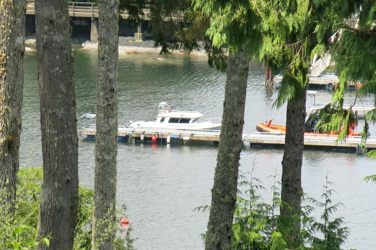 A Shack In The Woods Villa Port Renfrew Bagian luar foto