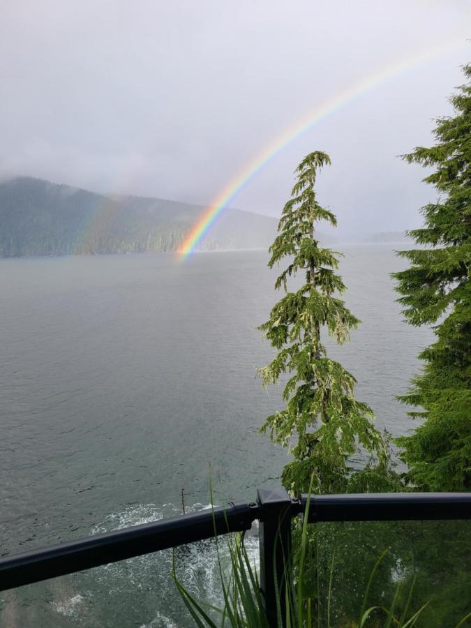A Shack In The Woods Villa Port Renfrew Bagian luar foto