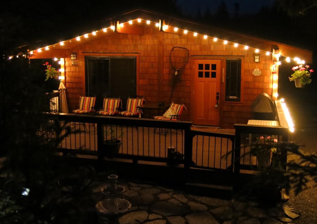 A Shack In The Woods Villa Port Renfrew Bagian luar foto